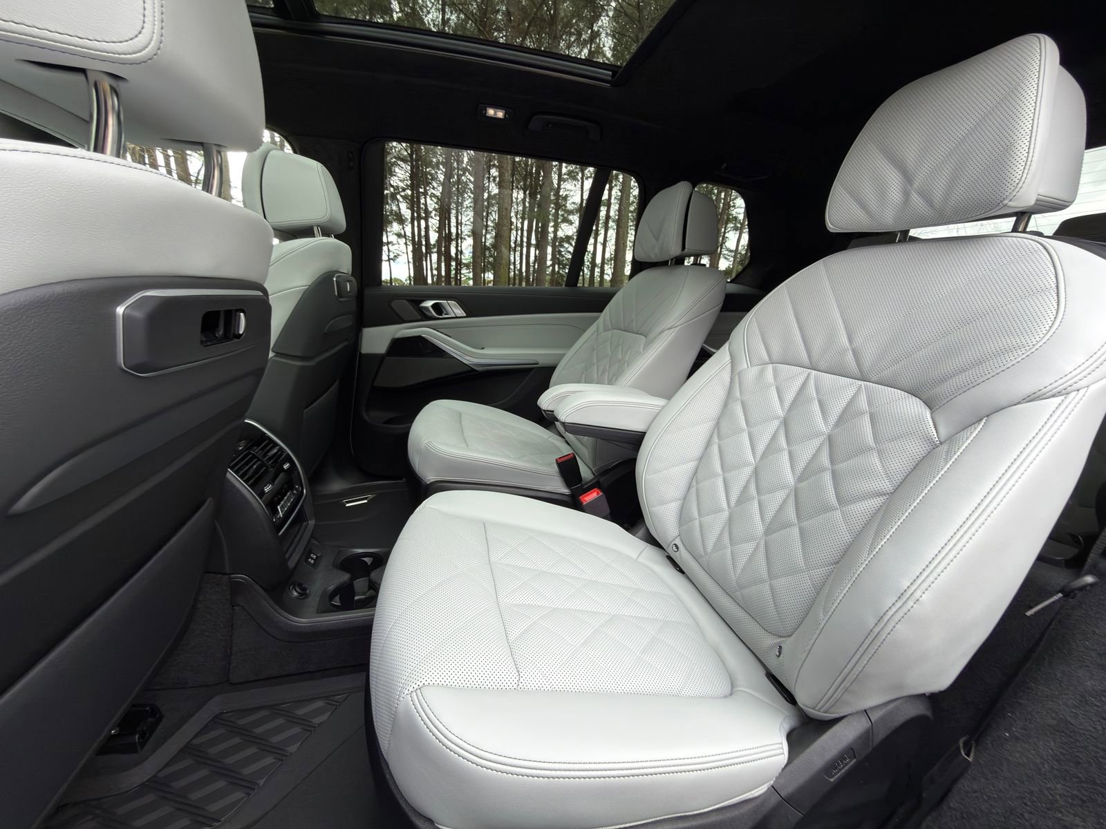 New 2026 BMW X7 xDrive40i w/ M Sport Package image 14