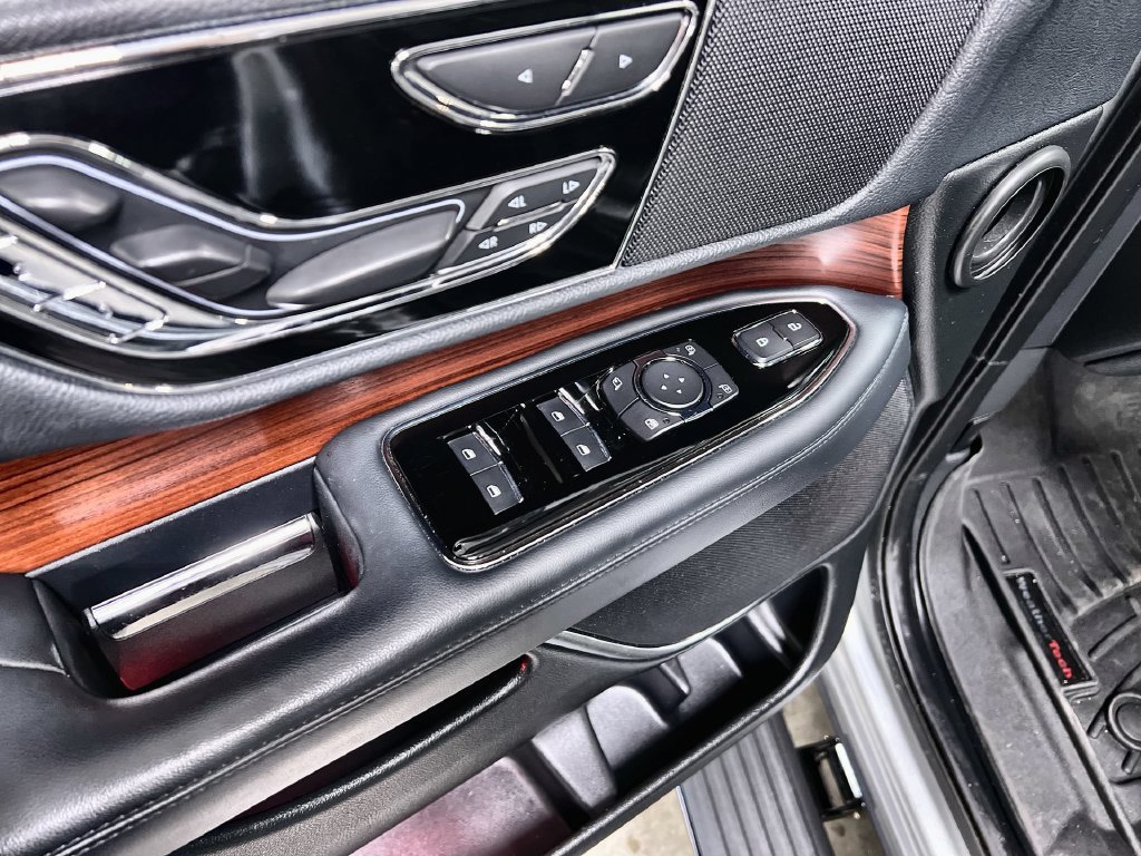 Used 2022 Lincoln Navigator Reserve RWD image 14