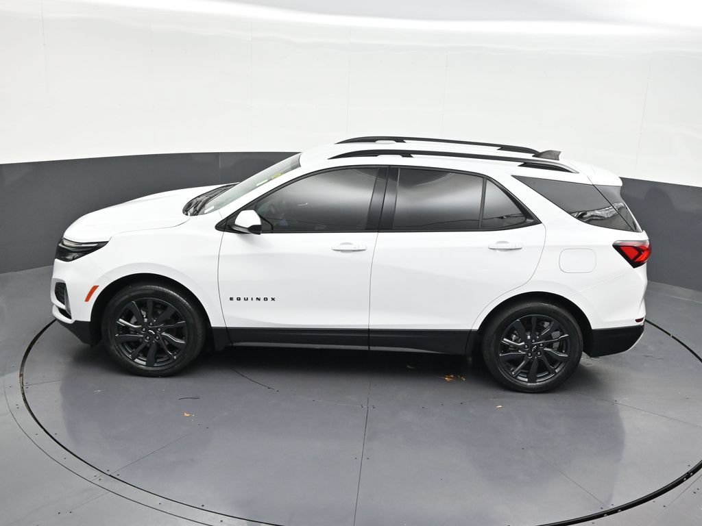 Used 2023 Chevrolet Equinox RS FWD image 19