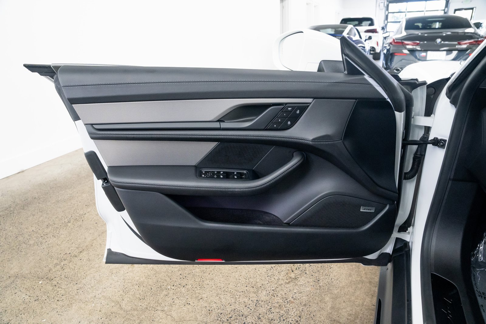 Used 2024 Porsche Taycan GTS image 18