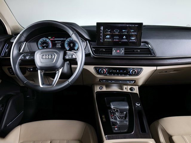 Used 2023 Audi Q5 Premium AWD/4WD image 12