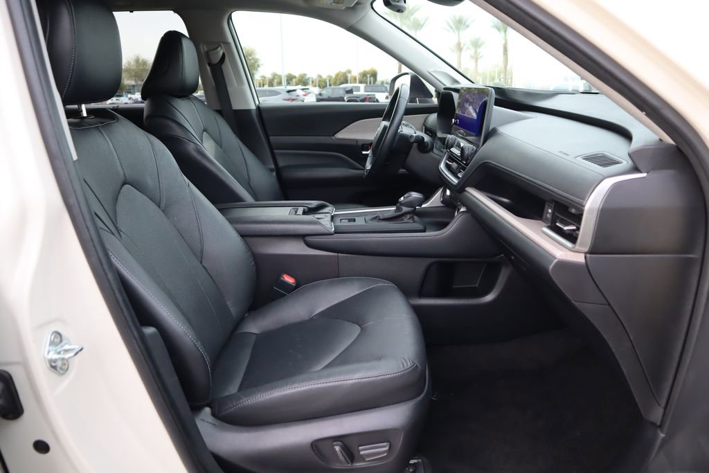 Used 2024 Toyota Grand Highlander Limited image 19