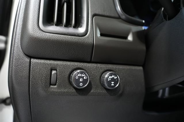 Used 2018 Chevrolet Colorado LT w/ LT Convenience Package image 12