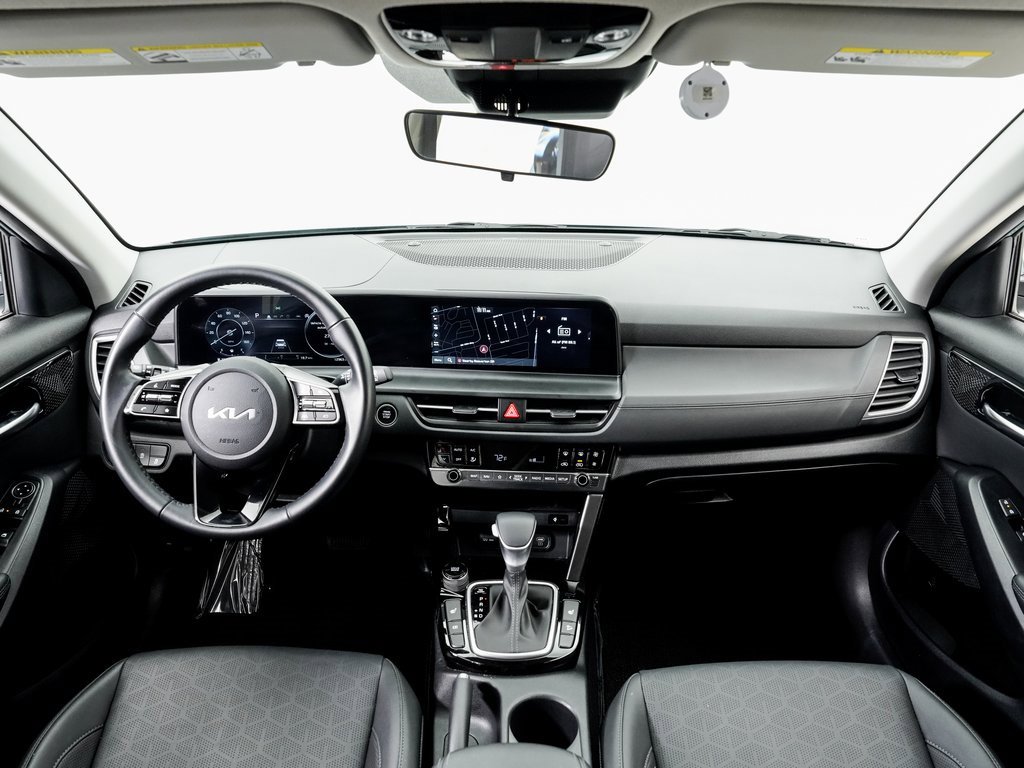 Used 2024 Kia Seltos EX image 20