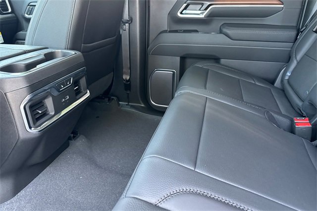 New 2025 GMC Sierra 3500 Denali w/ Denali Reserve Package image 13