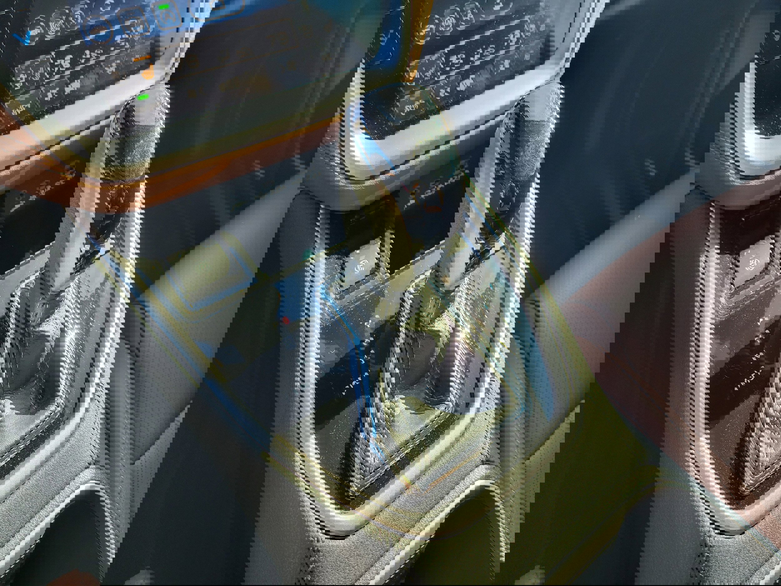 Used 2025 Subaru Outback Touring XT w/ Popular Package #2 image 19