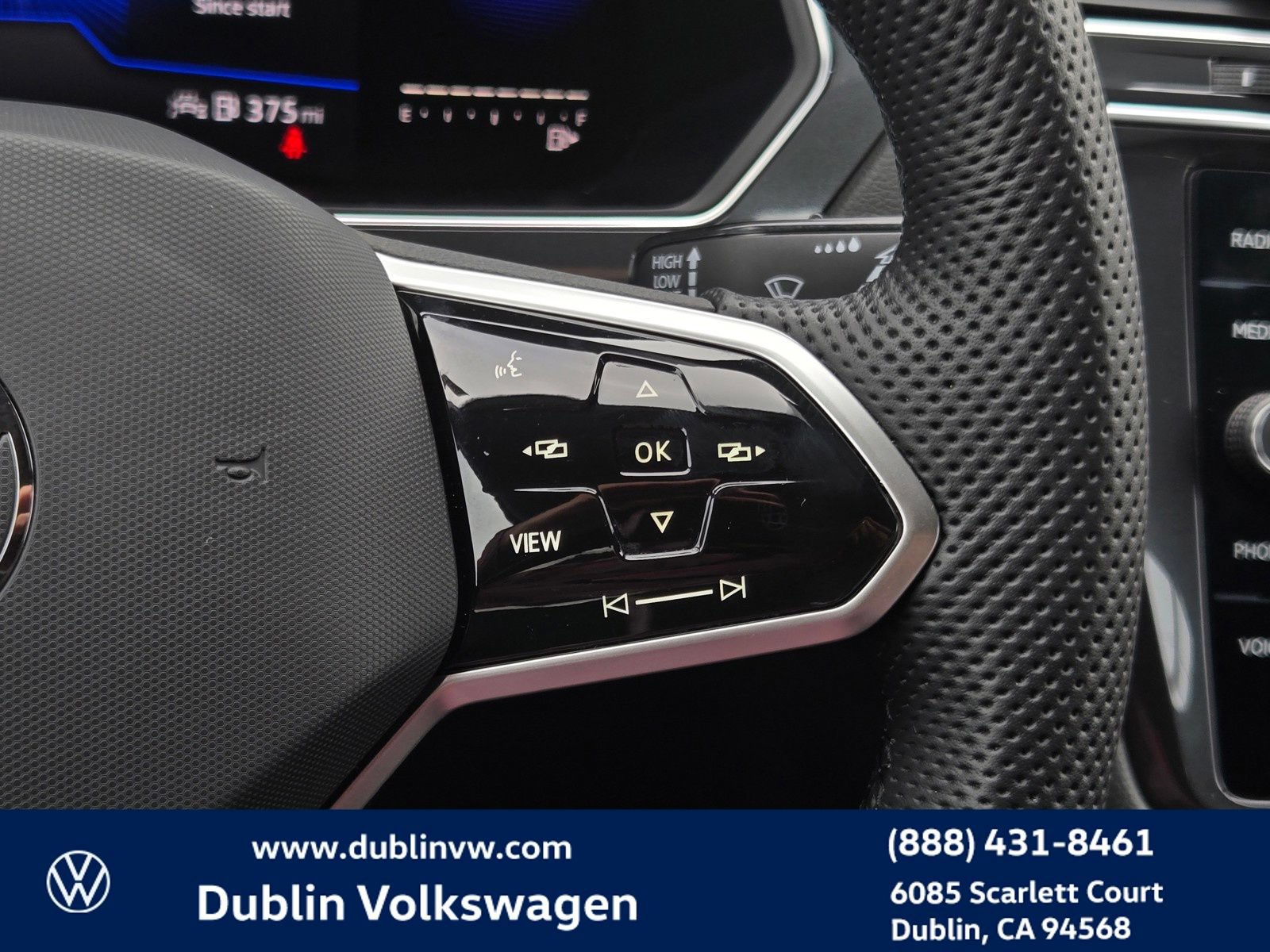 Used 2022 Volkswagen Tiguan SE R-Line FWD image 21