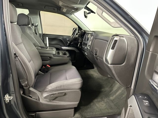 Used 2018 Chevrolet Silverado 1500 LT w/ All Star Edition image 28