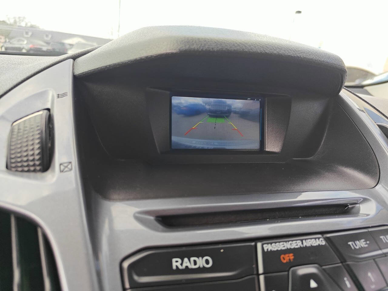 Used 2015 Ford Transit Connect Titanium image 15