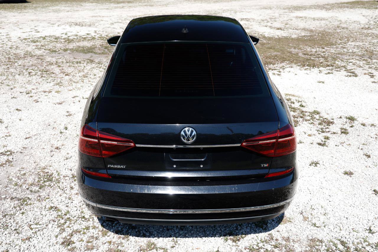 Used 2017 Volkswagen Passat 1.8T S image 9
