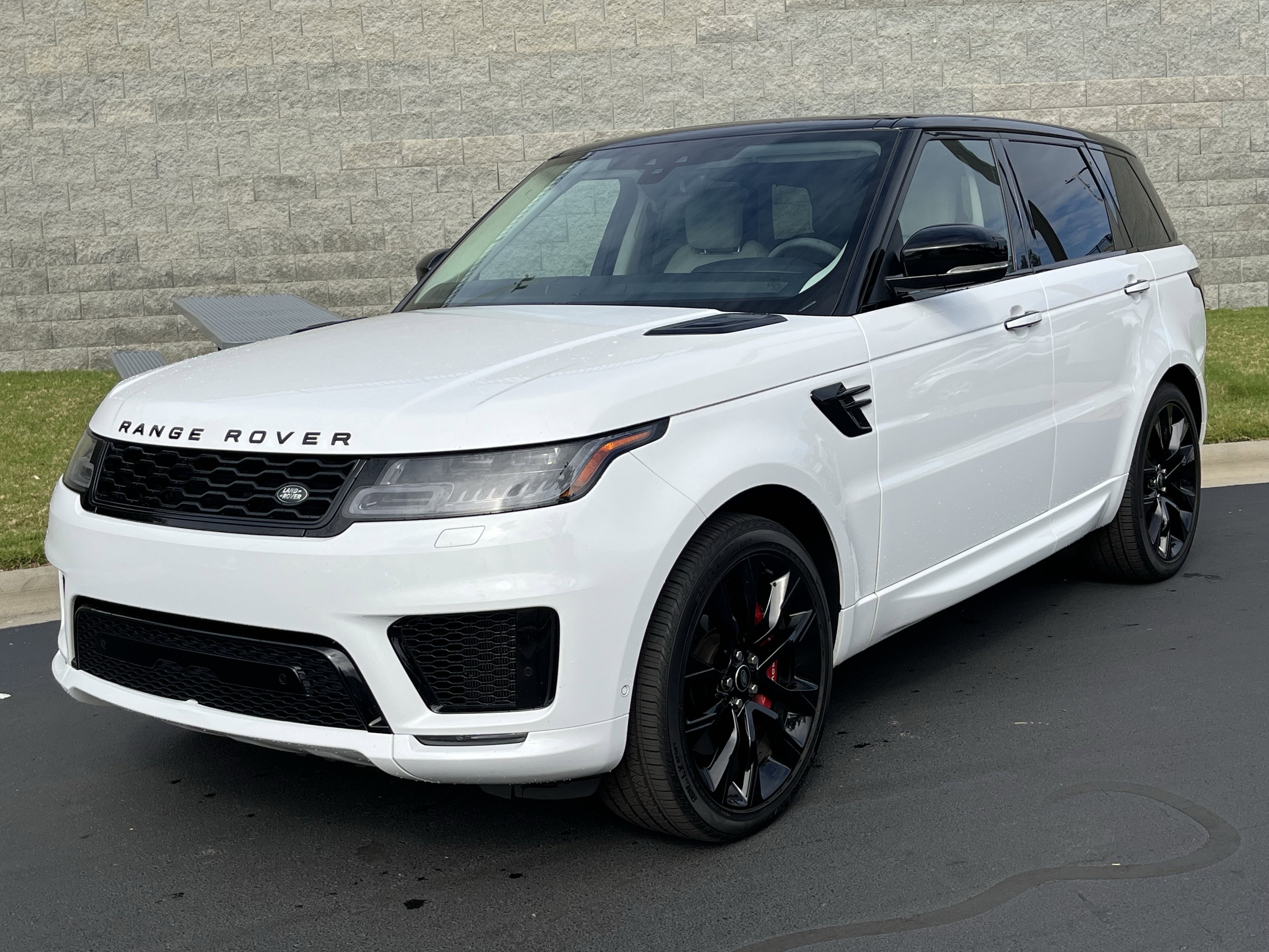 Used 2022 Land Rover Range Rover Sport HST