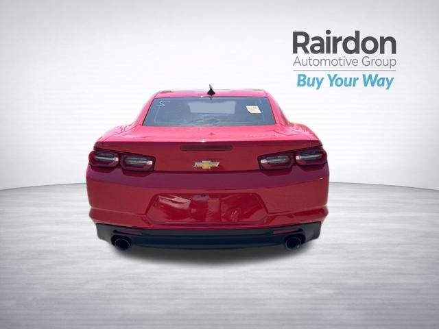 Used 2020 Chevrolet Camaro LT RWD image 11