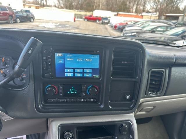 Used 2005 Chevrolet Avalanche Z71 w/ Sun And Sound Package image 23
