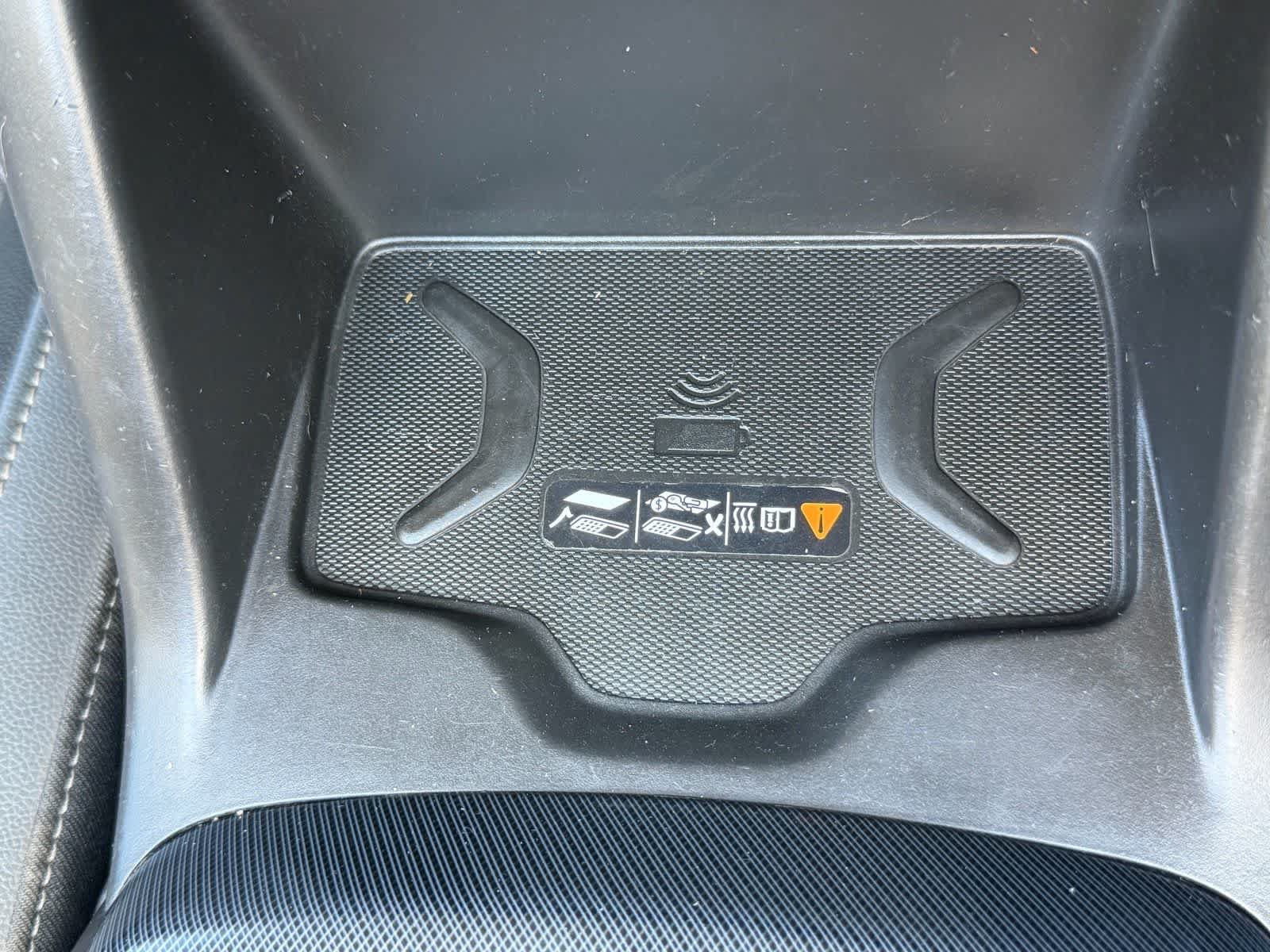 Used 2021 Chevrolet Colorado Z71 w/ Safety Package RWD image 19