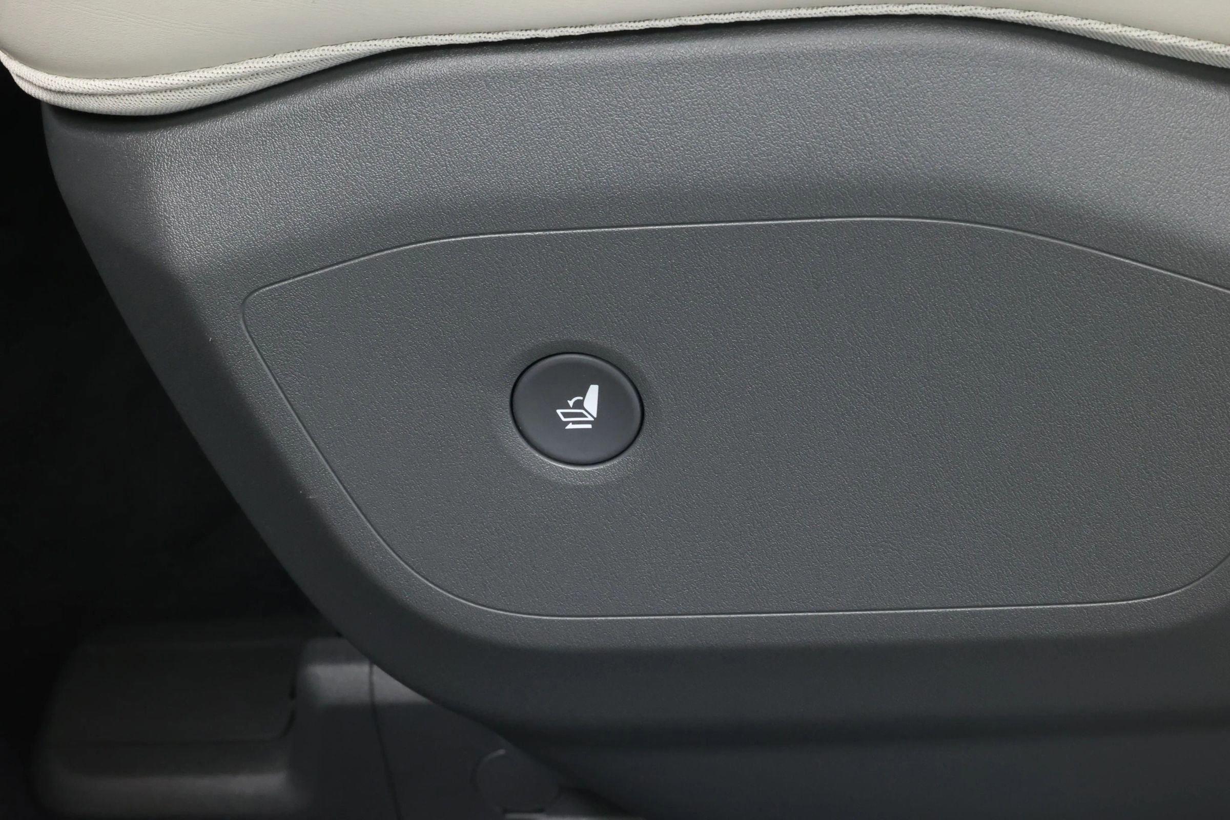 Used 2024 Kia EV9 GT-Line image 64