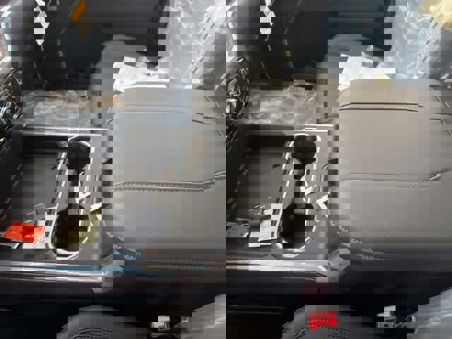 New 2026 GMC Sierra 2500 SLT w/ SLT Convenience Package image 23