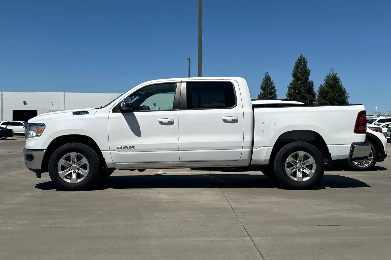 Used 2024 RAM 1500 Laramie AWD/4WD image 6