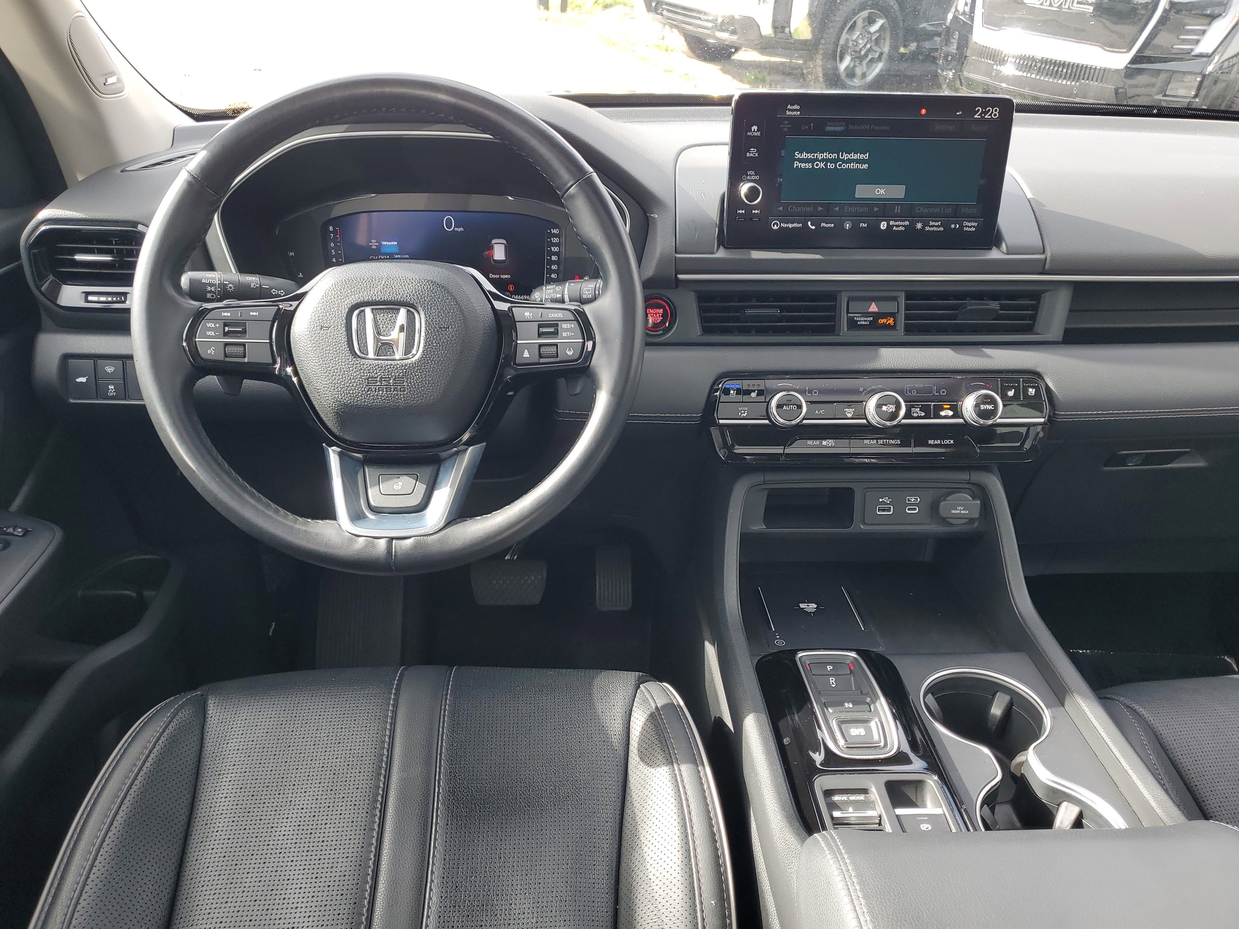 Used 2023 Honda Pilot Elite image 23