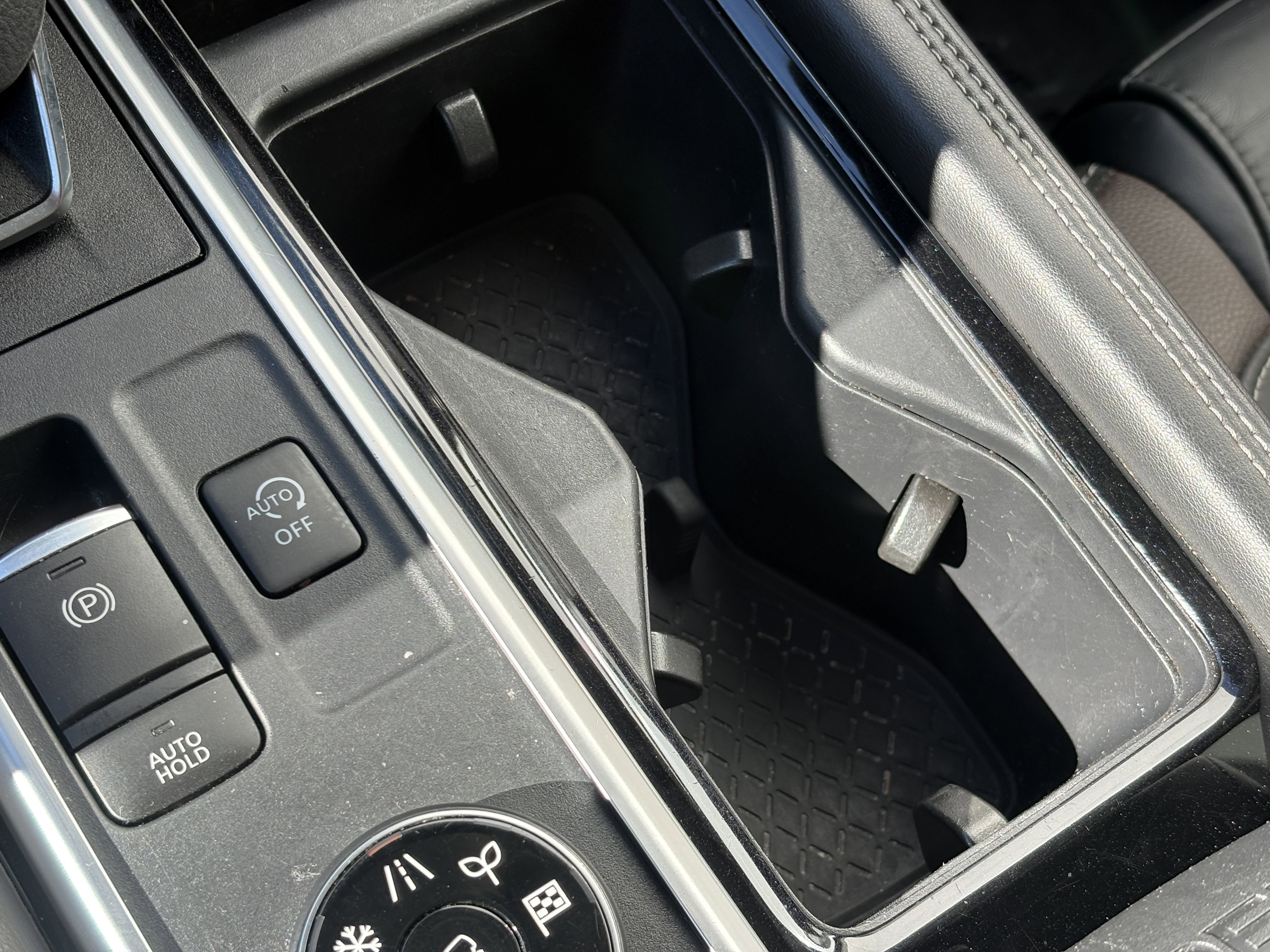 Used 2023 Nissan Pathfinder Platinum w/ Lighting Package (N93) AWD/4WD image 29