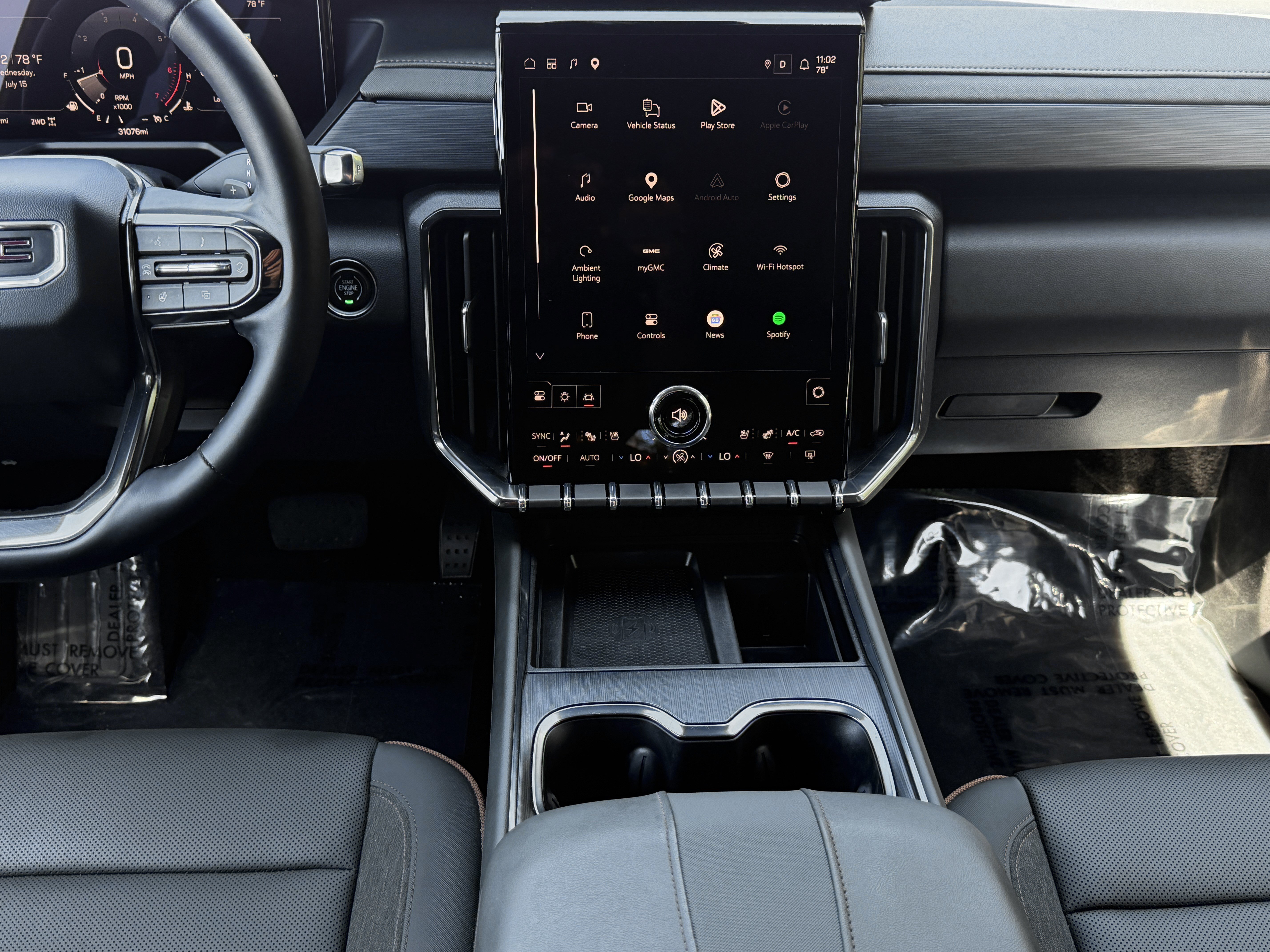 Used 2025 GMC Acadia AT4 w/ Luxury Package AWD/4WD image 23