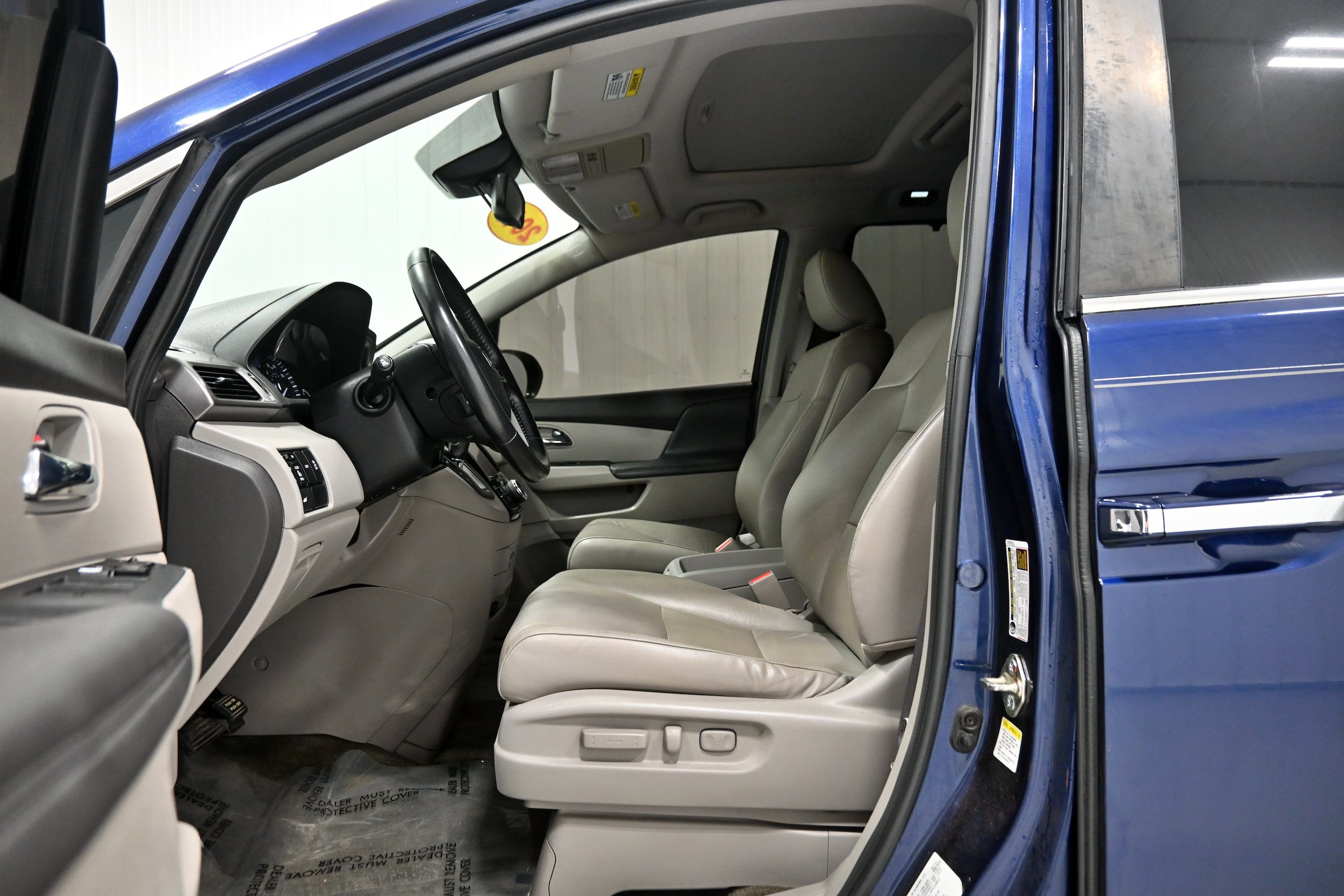 Used 2017 Honda Odyssey EX-L image 5