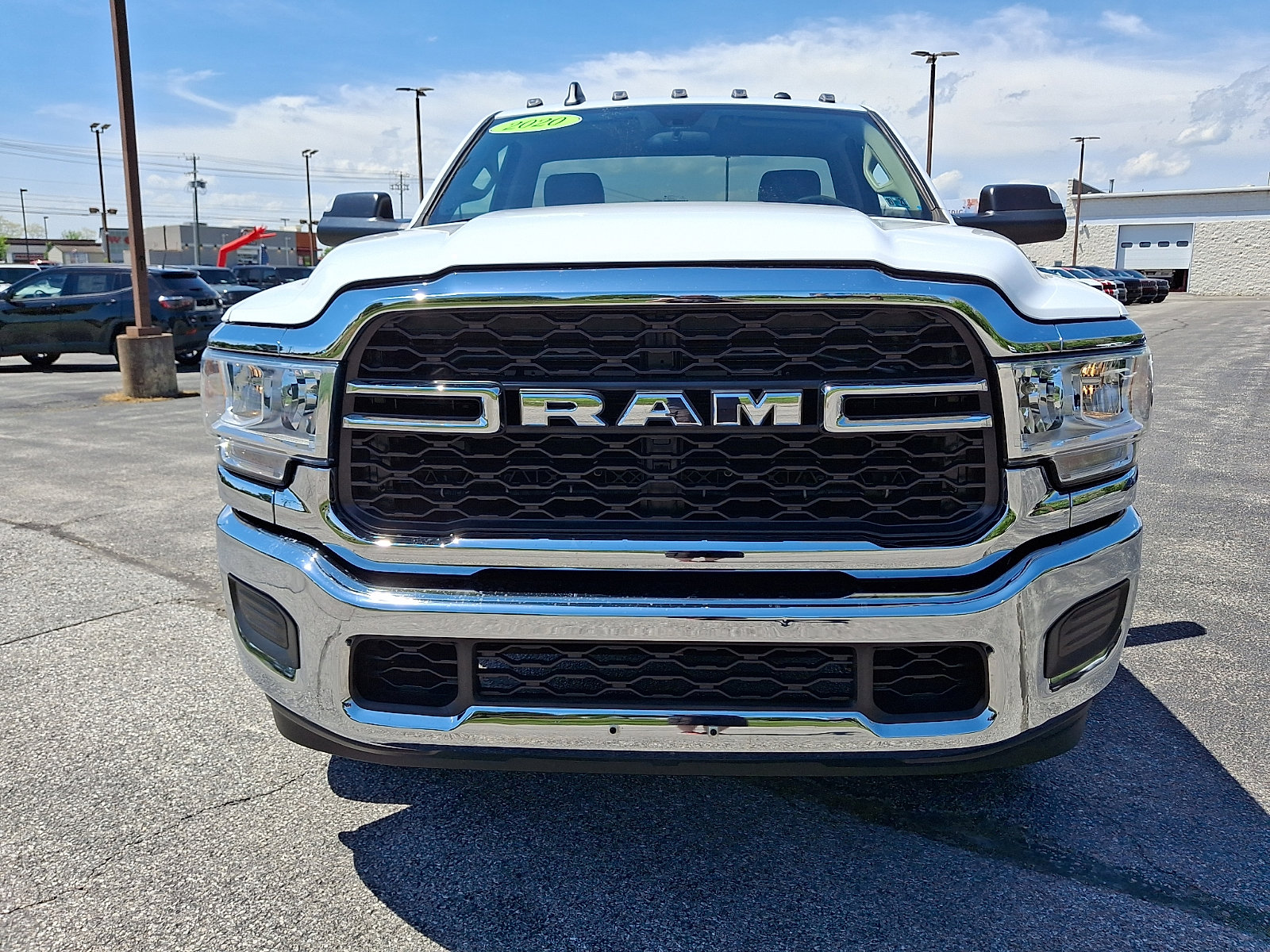 Used 2020 RAM 2500 Tradesman w/ Chrome Appearance Group AWD/4WD image 4