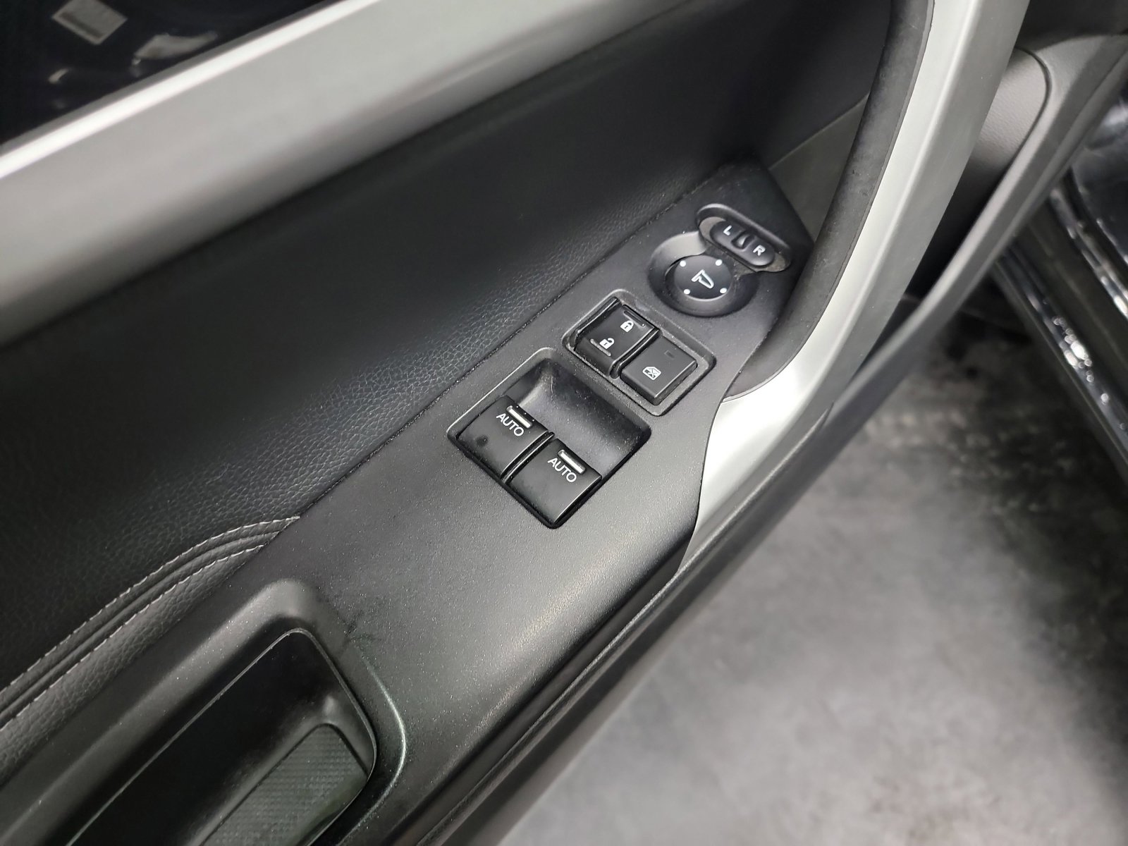 Used 2015 Honda Accord EX image 14