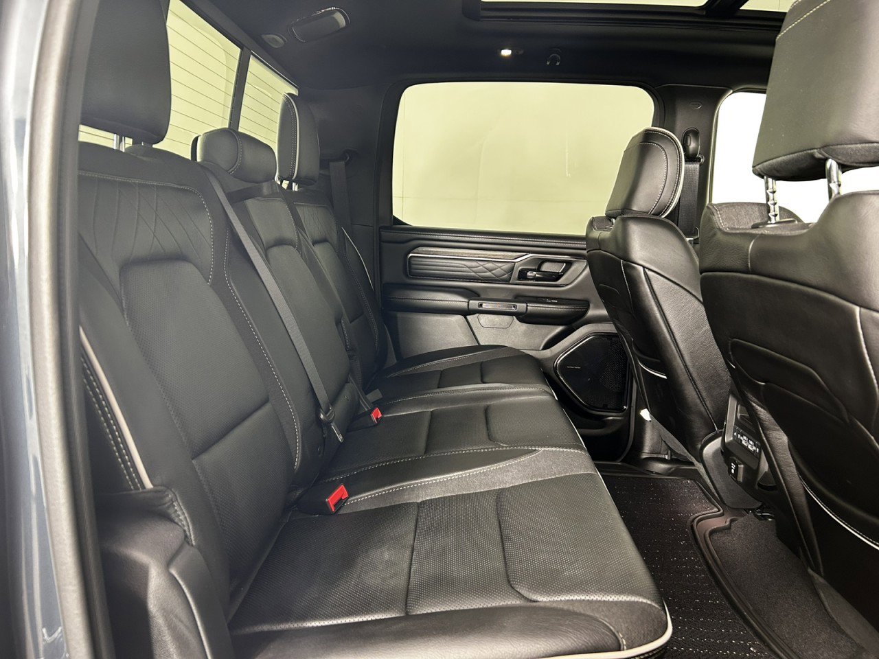 Used 2026 RAM 1500 Limited AWD/4WD image 14