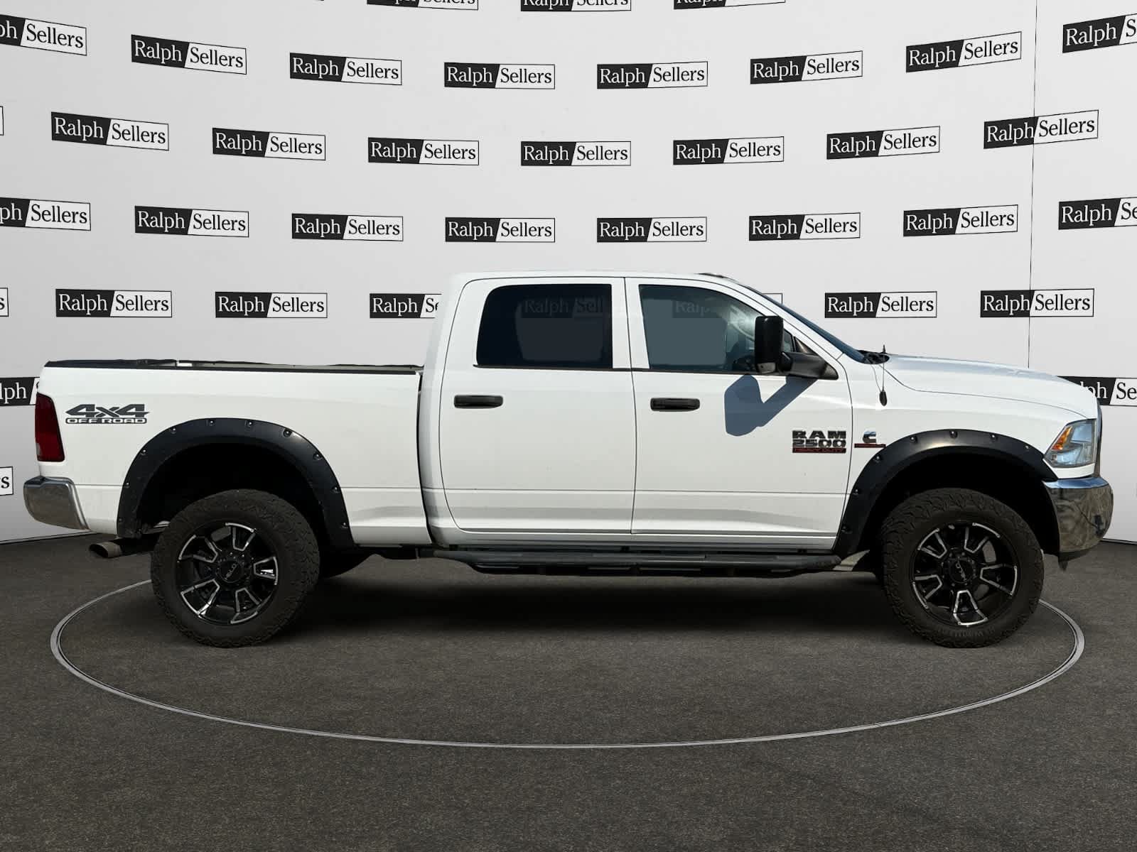 Used 2018 RAM 2500 Tradesman w/ Chrome Appearance Group AWD/4WD image 7