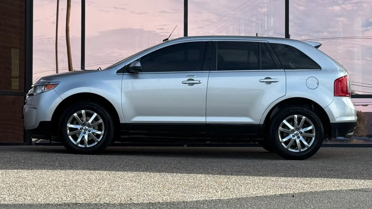 Used 2013 Ford Edge Limited FWD image 5