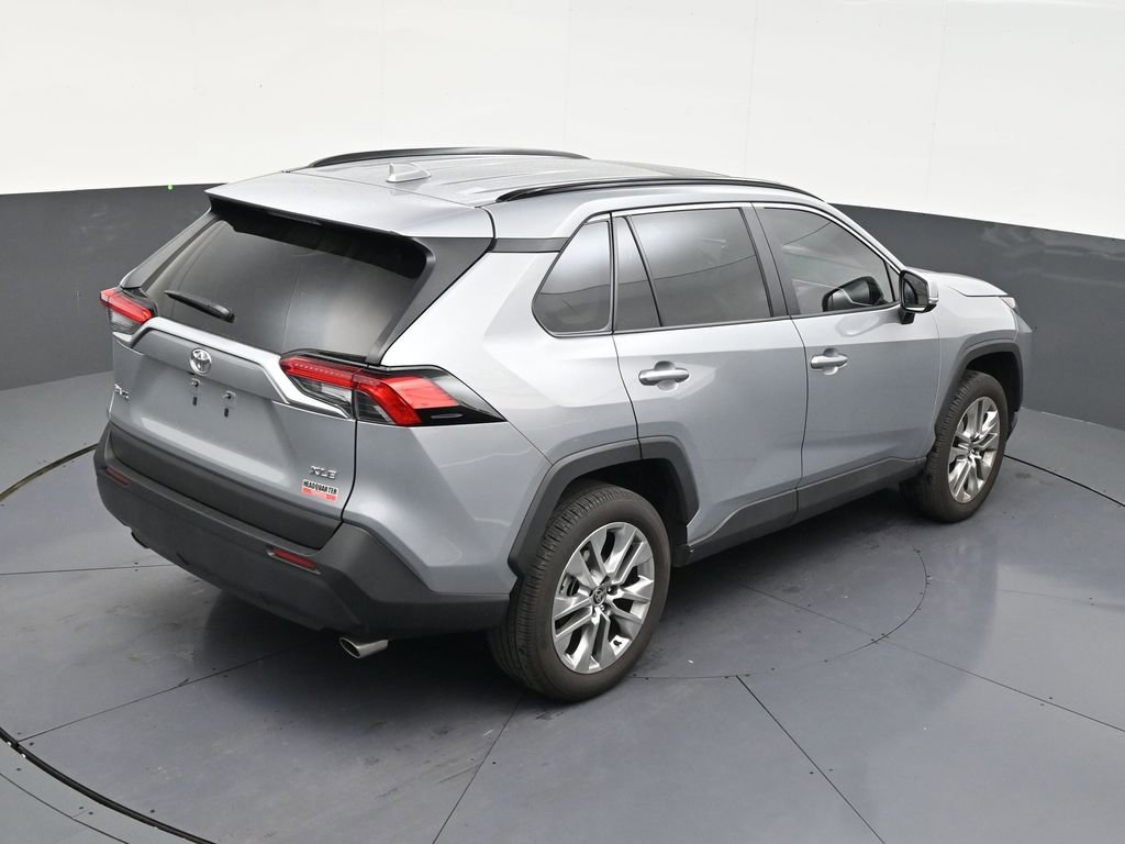 Used 2025 Toyota RAV4 XLE Premium image 16