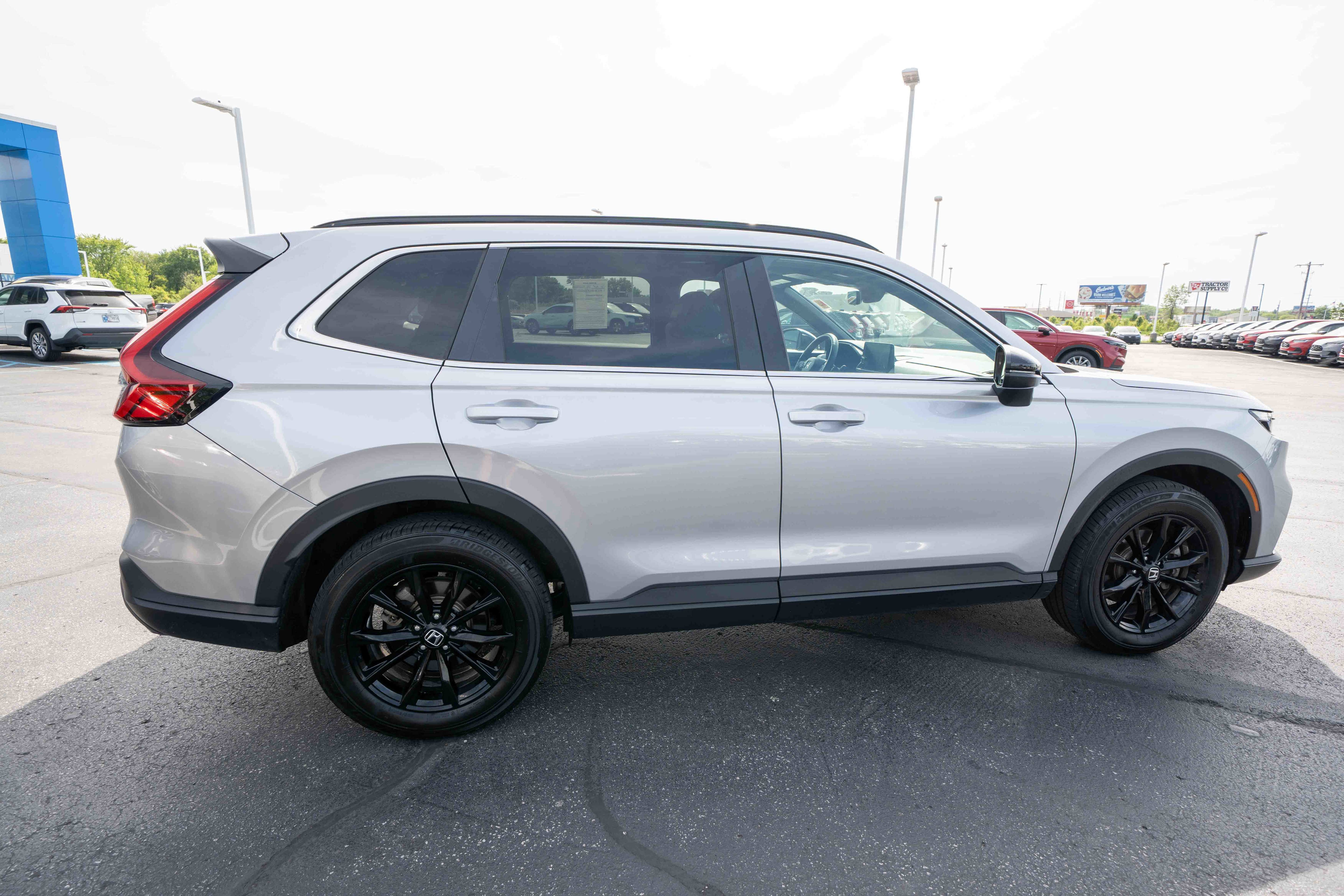 Used 2025 Honda CR-V Sport-L image 6