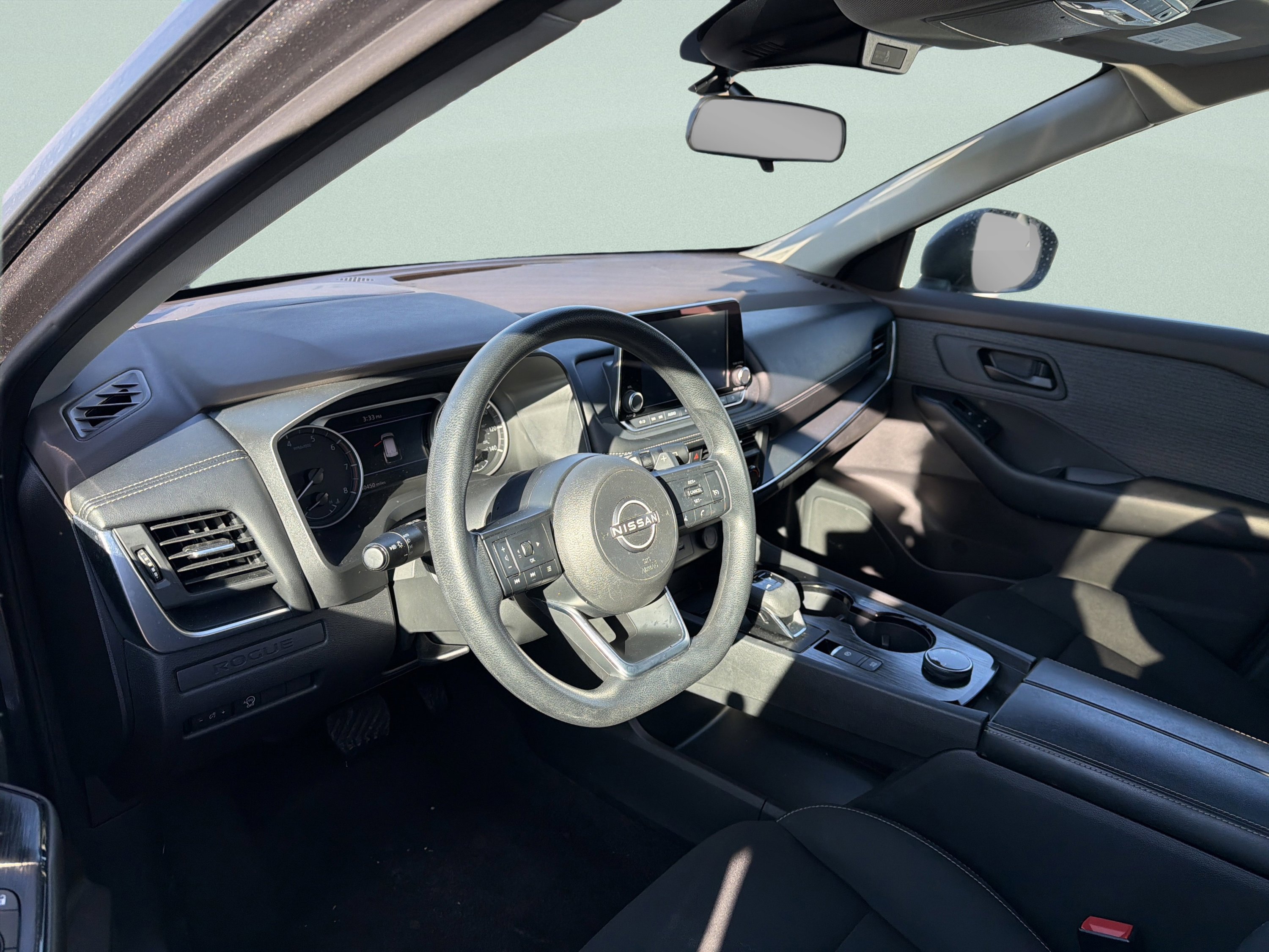 Used 2023 Nissan Rogue S image 13