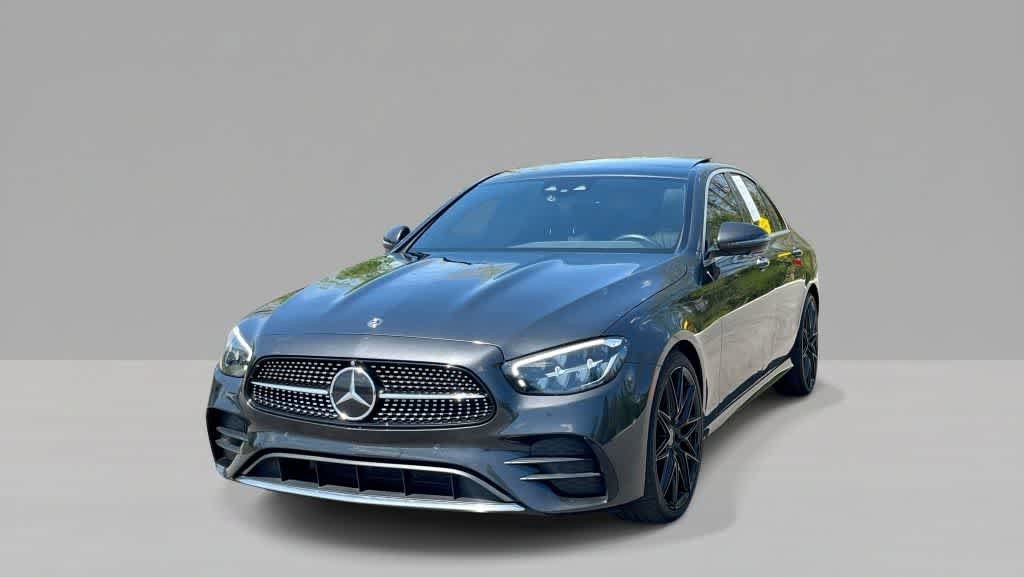 Used 2021 Mercedes-Benz E 350 4MATIC Sedan image 4