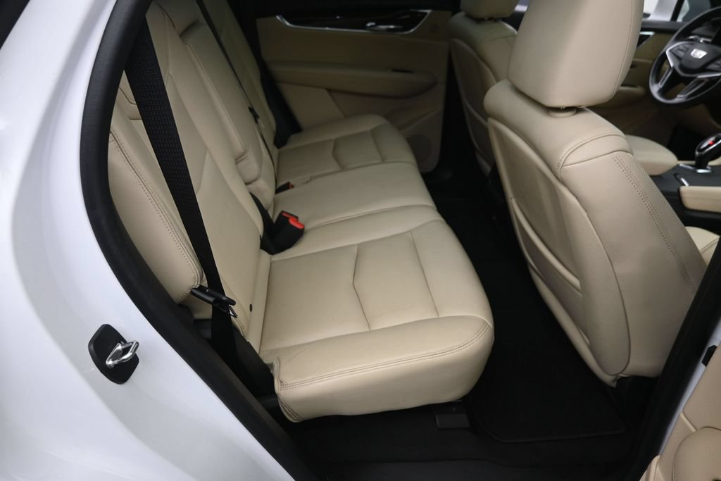 Used 2017 Cadillac XT5 Premium Luxury AWD/4WD image 10