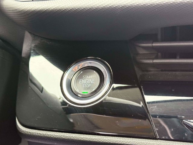 Used 2024 Buick Envision Preferred AWD/4WD image 31