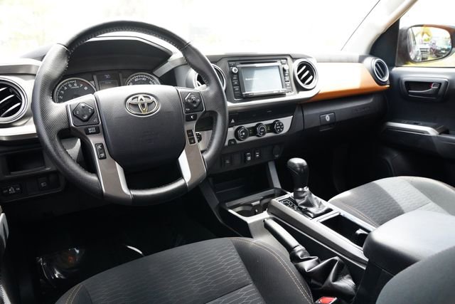 Used 2019 Toyota Tacoma SR5 RWD image 25