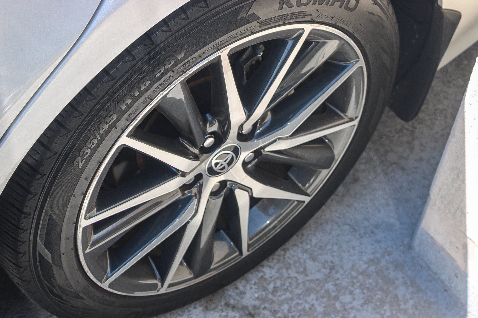 Used 2022 Toyota Camry XLE FWD image 10