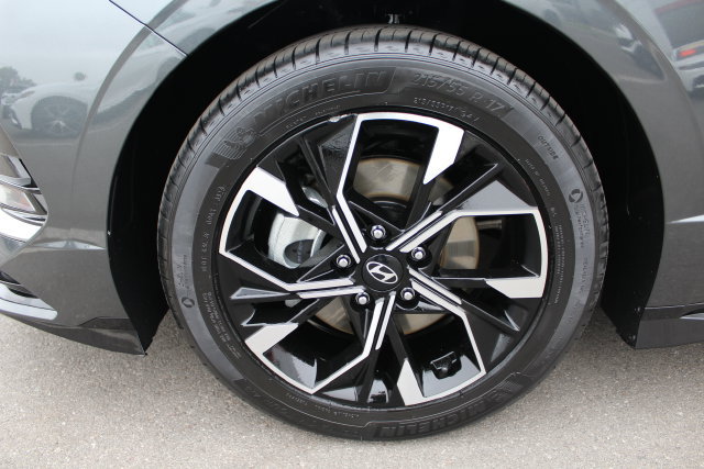 Used 2024 Hyundai Sonata SEL FWD image 9