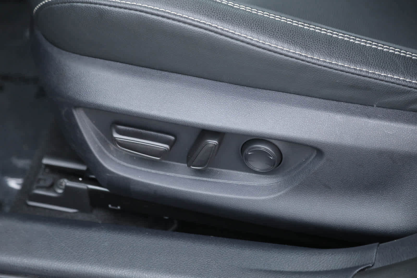 Certified 2025 Toyota Camry SE w/ Convenience Package image 20