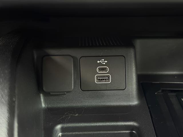 Used 2025 Ford Bronco Sport Badlands AWD/4WD image 13
