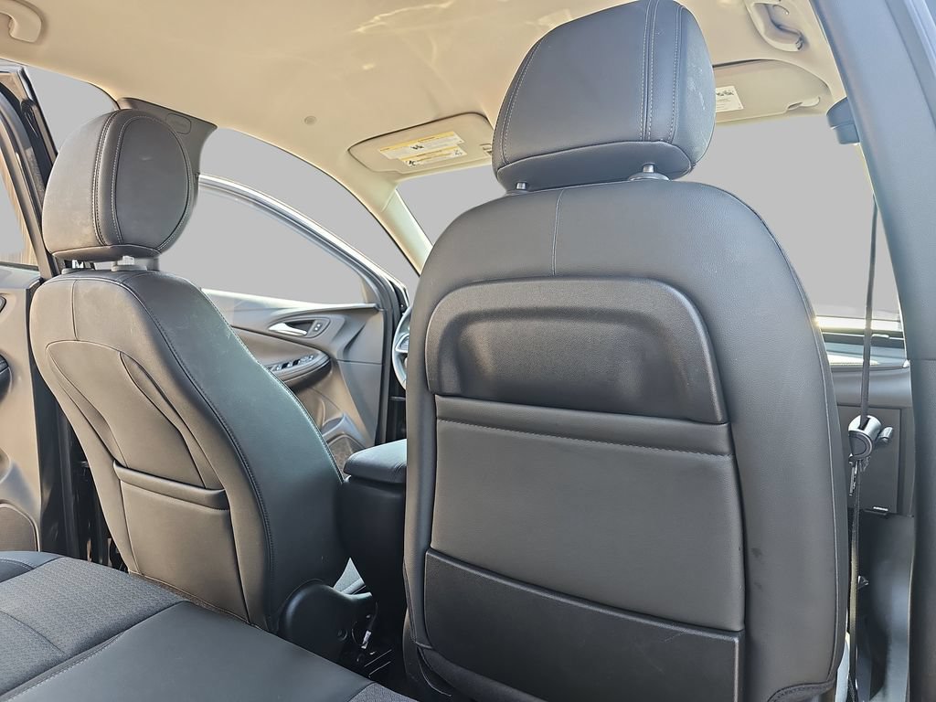 Certified 2024 Buick Encore GX Preferred w/ Comfort Package AWD/4WD image 14