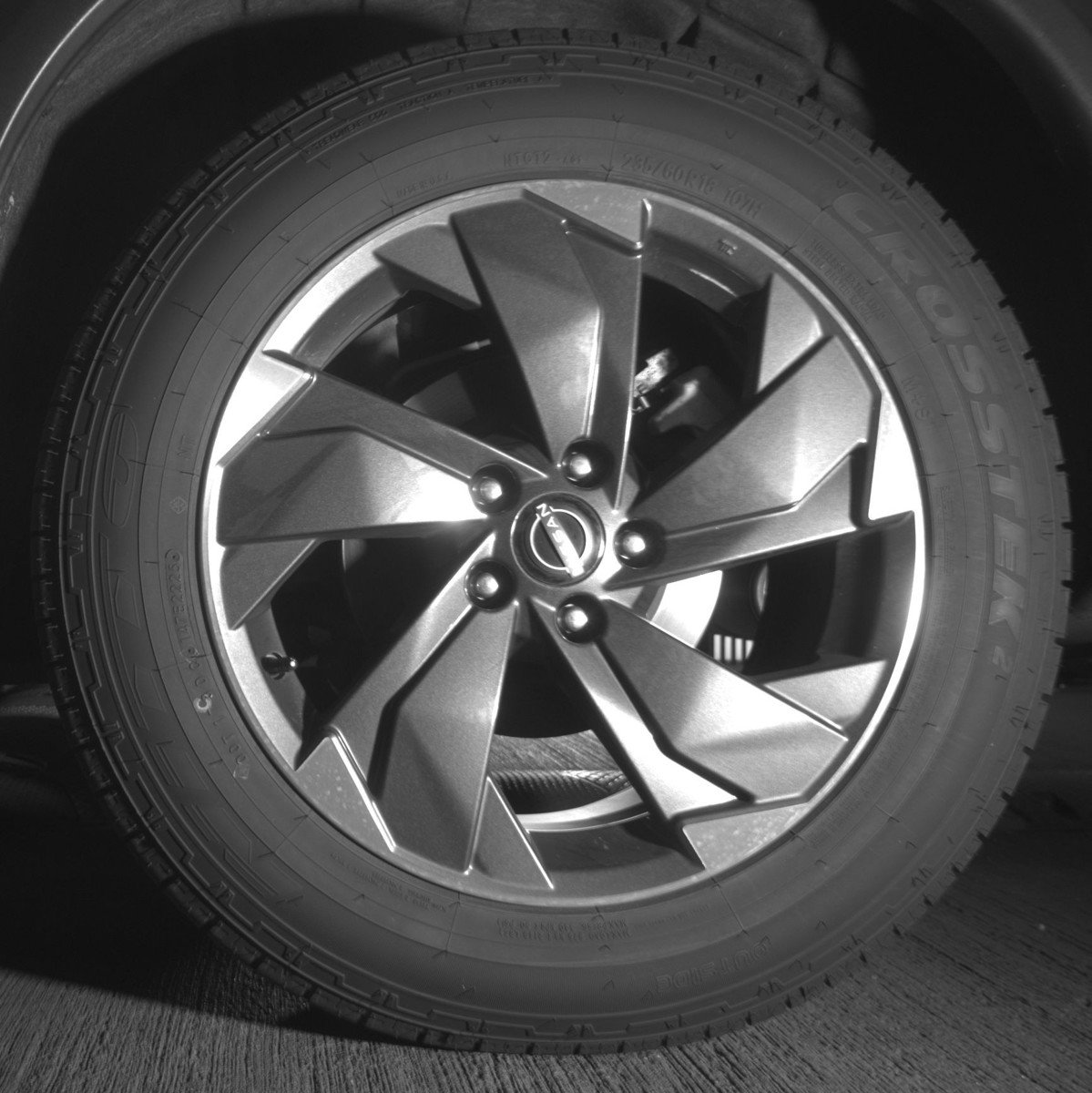 Used 2025 Nissan Rogue SV image 14