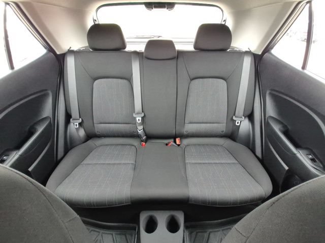Used 2025 Hyundai Venue SE FWD image 19