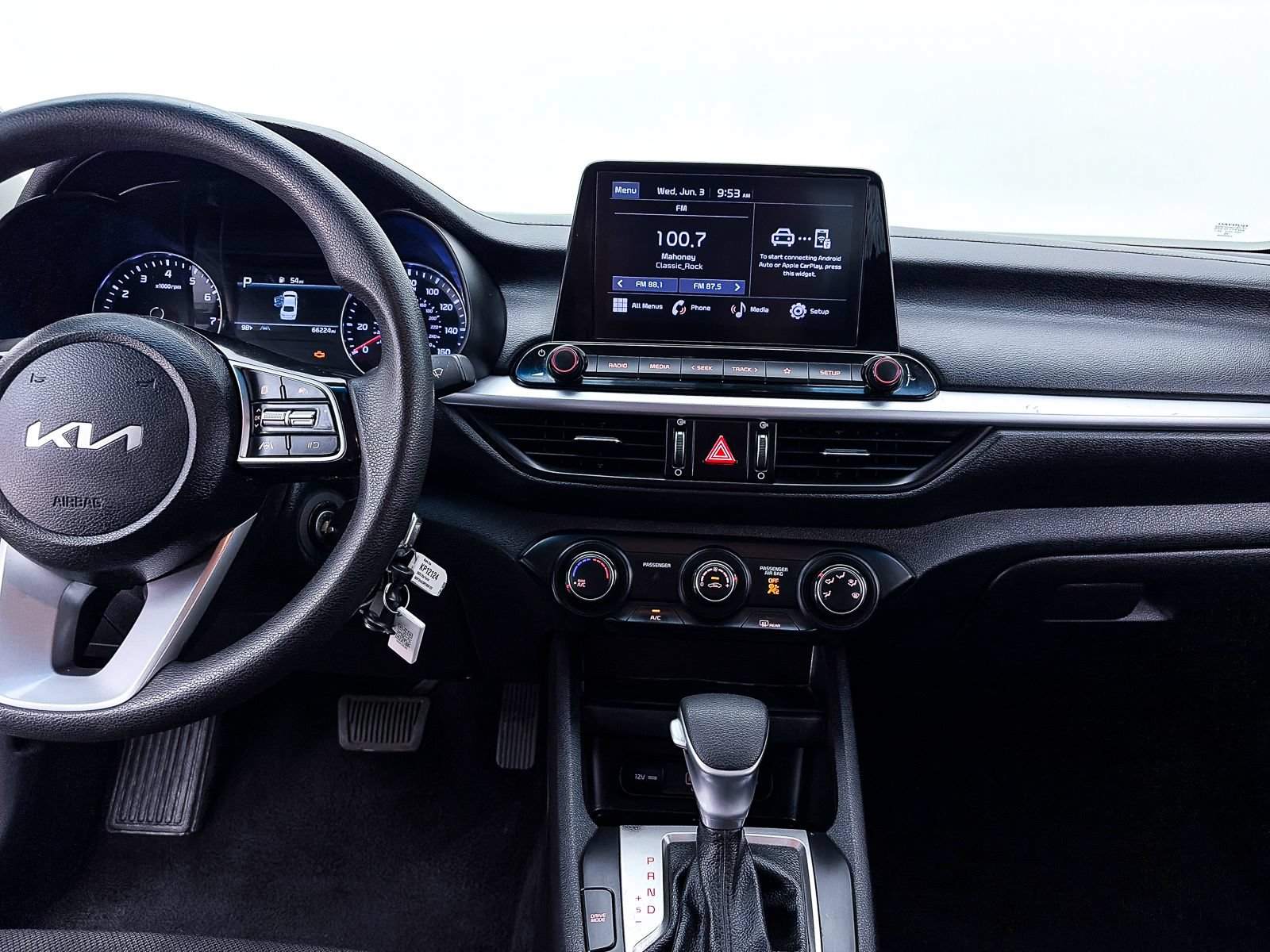 Certified 2023 Kia Forte LXS FWD image 5