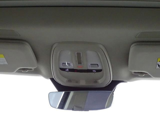 Used 2023 Volvo XC90 B6 Plus image 30