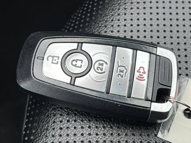 Used 2022 Ford Escape Titanium AWD/4WD image 34