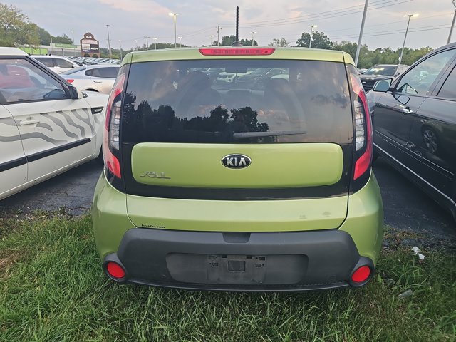 Used 2015 Kia Soul + FWD image 9