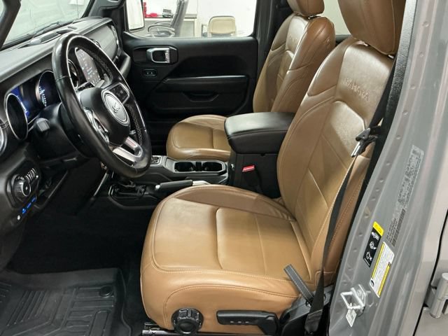 Used 2022 Jeep Wrangler Unlimited Sahara w/ Cold Weather Group AWD/4WD image 15