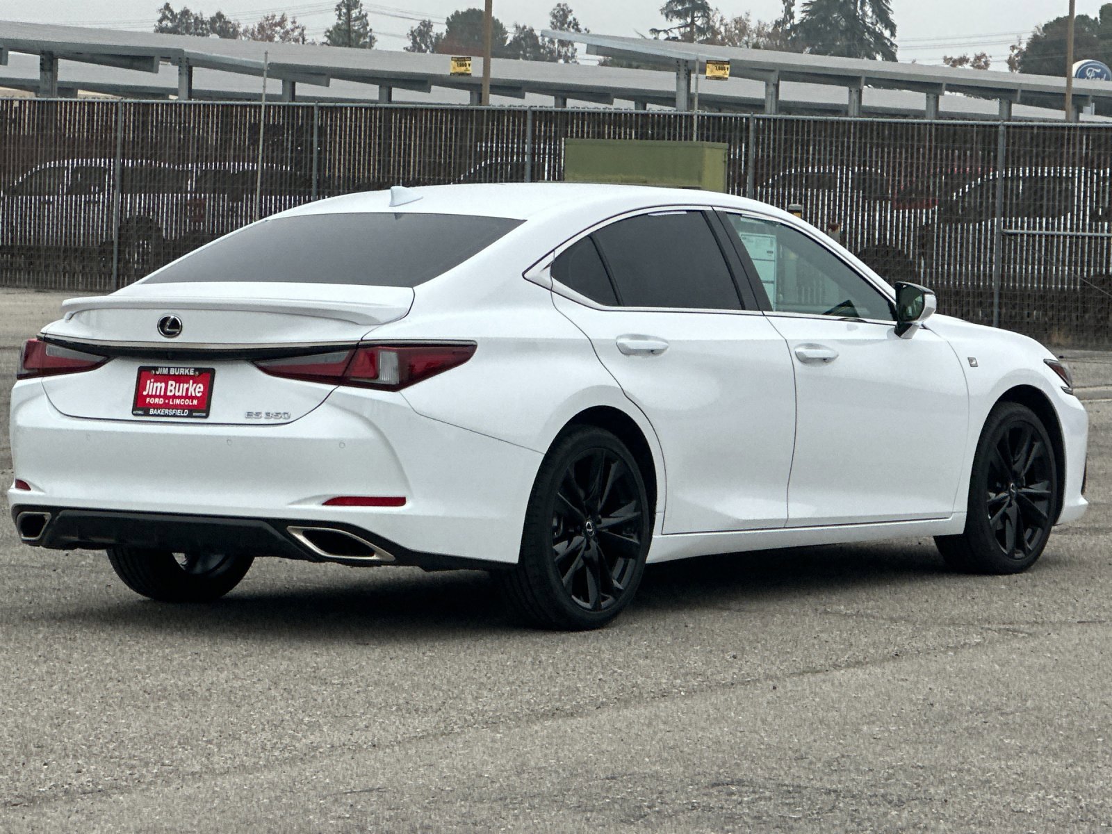 Used 2023 Lexus ES 350 F Sport image 4